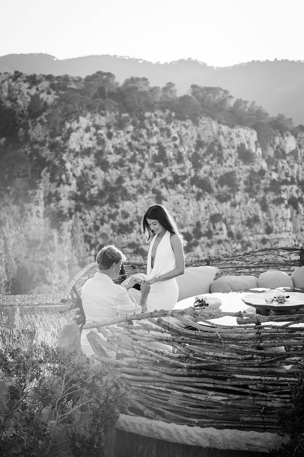 H+M _ Gypsy Westwood h2_websize Photographer hides during marriage proposal in Ibiza in summer